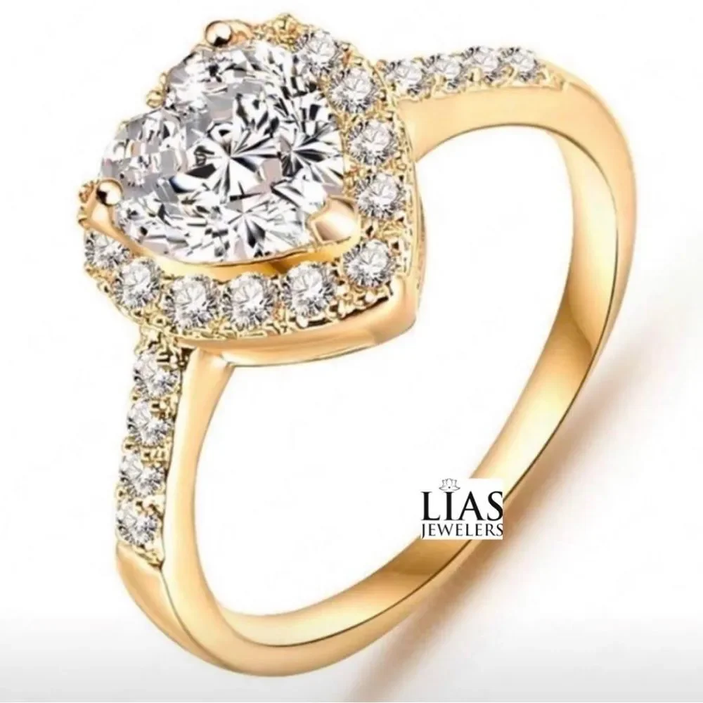 New 18k yellow gold engagement ring heart shape ring